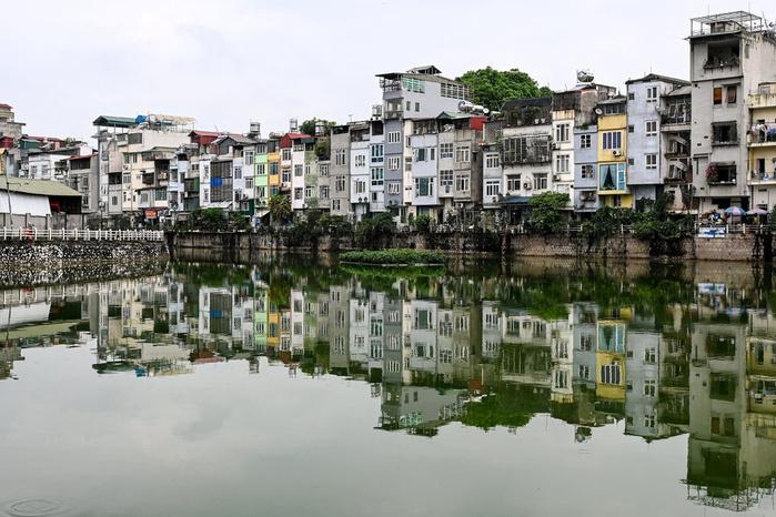 Từ Phụ nữ tuổi này dễ có